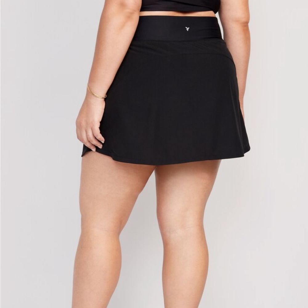 High-Waisted StretchTech Pleated 2-in-1 Skort for Women